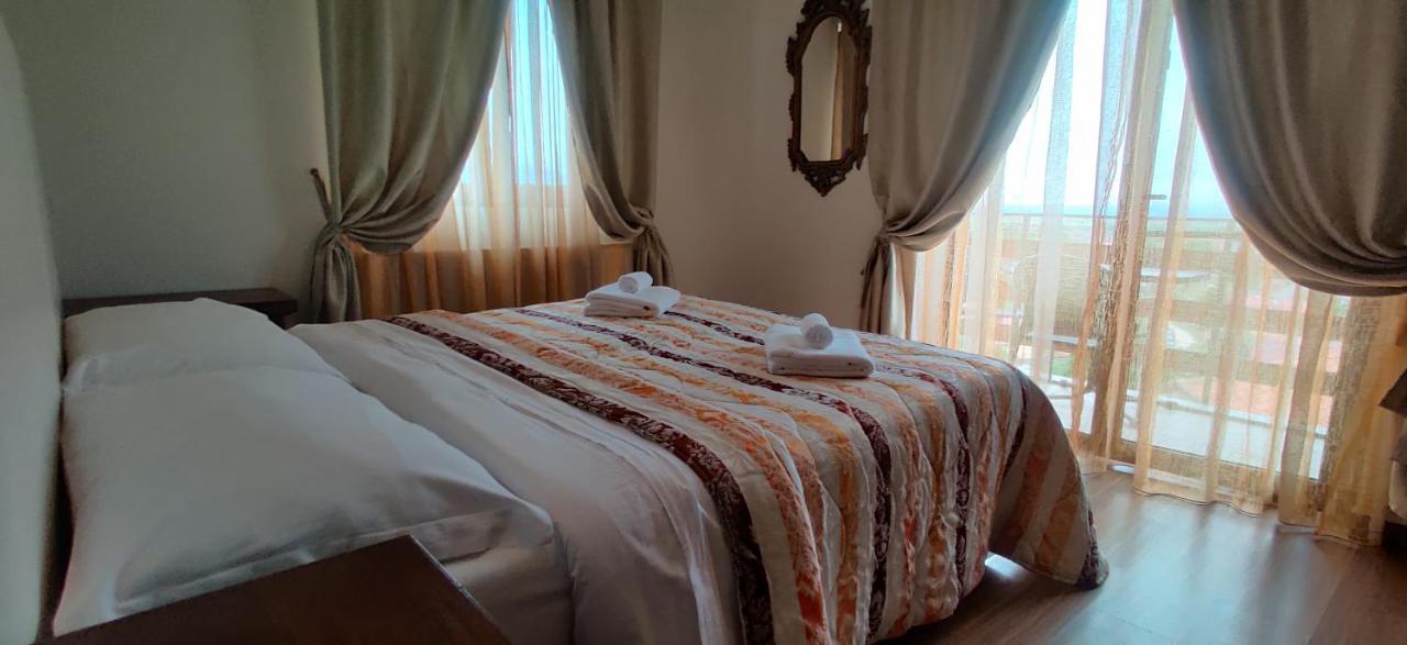 Vila Deal Săcele Exterior foto
