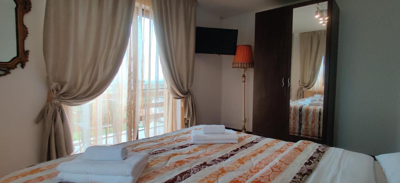 Vila Deal Săcele Exterior foto
